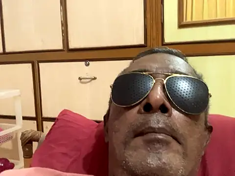 Lookin4Kinky Partner online show from November 2025 06:11:01 PM