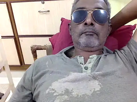 Lookin4Kinky Partner online show from January 2026 01:50:02 PM