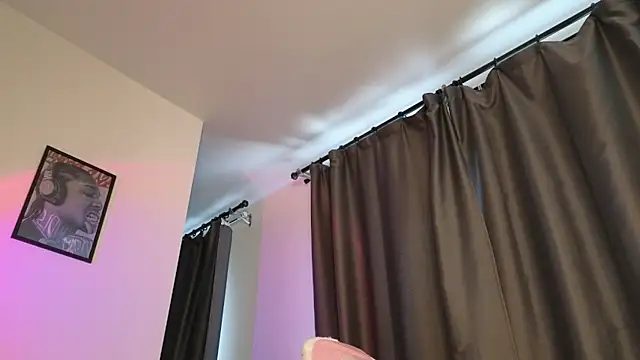 Snapshot of _eva_queen chatting on June 2026 12:22:01 PM eva queen online show from June 2026 12:22:01 PM