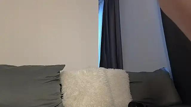  eva queen online show from March 2026 02:31:01 PM