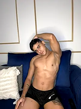 Mackenzzie 777  online show from October 2025 04:34:01 AM