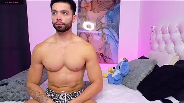 Mackenzzie 777  online show from November 2025 10:43:02 PM