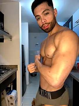 Mackenzzie 777  online show from November 2025 02:15:02 AM