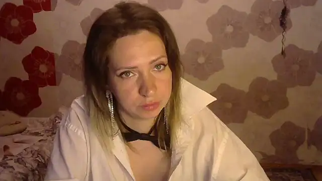 Snapshot of Queen_Daenerys chatting on September 2025 07:09:02 PM Queen Daenerys online show from September 2025 07:09:02 PM