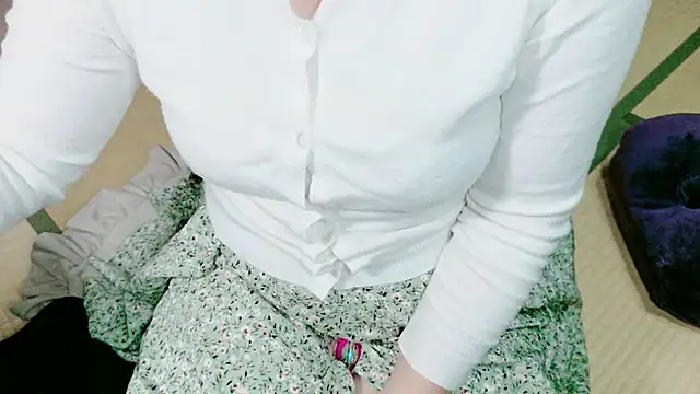 Hina-Happy online show from April 2026 01:42:02 AM