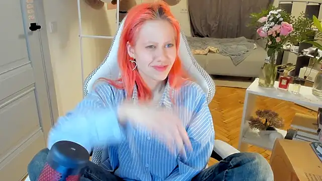 Snapshot of Silly__Milly chatting on March 2025 08:03:02 PM Silly  Milly online show from March 2025 08:03:02 PM