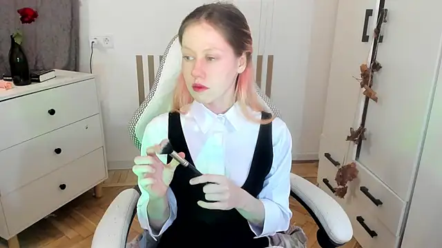 Silly  Milly online show from November 2025 04:55:02 PM