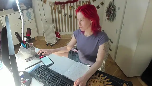 Silly  Milly online show from December 2025 07:18:02 PM