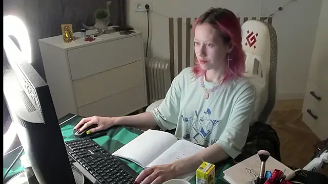 Silly  Milly online show from March 2026 06:47:01 PM