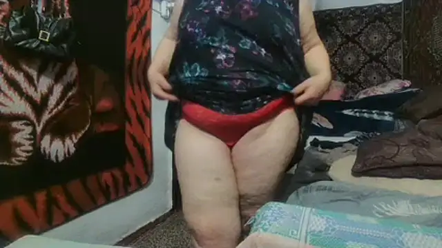 Snapshot of NataliiaRosa54 chatting on December 2025 04:46:02 AM NataliiaRosa54 online show from December 2025 04:46:02 AM