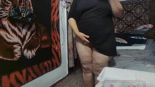 Snapshot of NataliiaRosa54 chatting on October 2025 04:13:02 AM NataliiaRosa54 online show from October 2025 04:13:02 AM