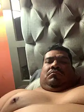 Snapshot of ThickD619 chatting on December 2024 11:07:02 PM ThickD619 online show from December 2024 11:07:02 PM