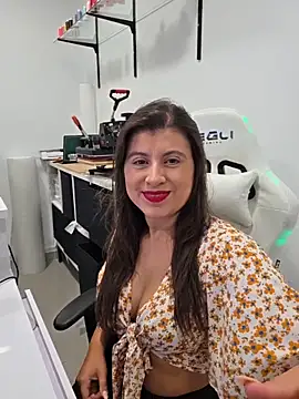 Snapshot of GatitaXD27 chatting on October 2025 10:15:01 AM GatitaXD27 online show from October 2025 10:15:01 AM