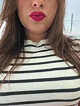 Snapshot of GatitaXD27 chatting on November 2025 09:53:02 AM GatitaXD27 online show from November 2025 09:53:02 AM