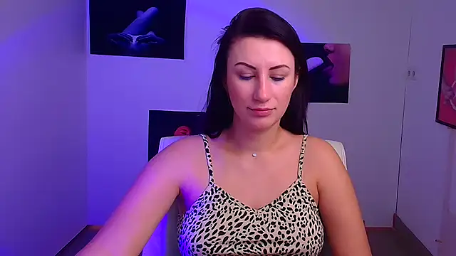 Loren Moa online show from January 2025 07:21:01 AM