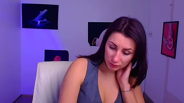 Loren Moa online show from January 2025 06:57:01 AM