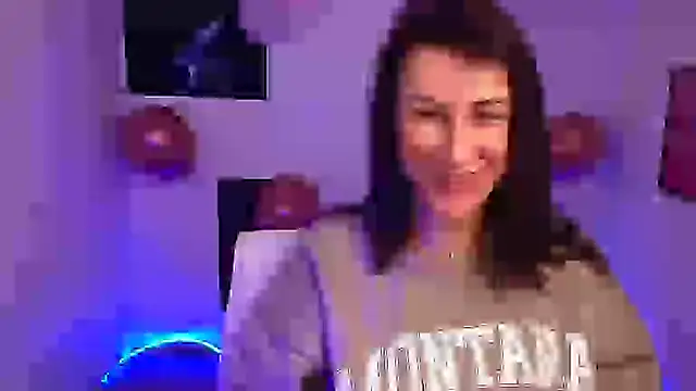Loren Moa online show from February 2025 06:46:02 AM