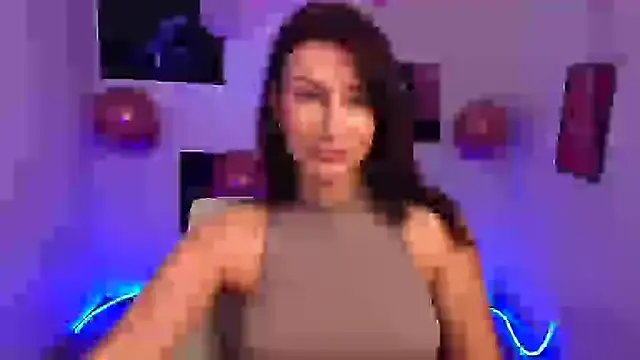 Loren Moa online show from February 2025 12:52:02 PM