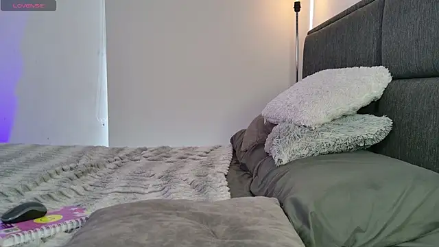 Snapshot of lady_ni_ chatting on November 2025 01:04:01 PM lady ni online show from November 2025 01:04:01 PM