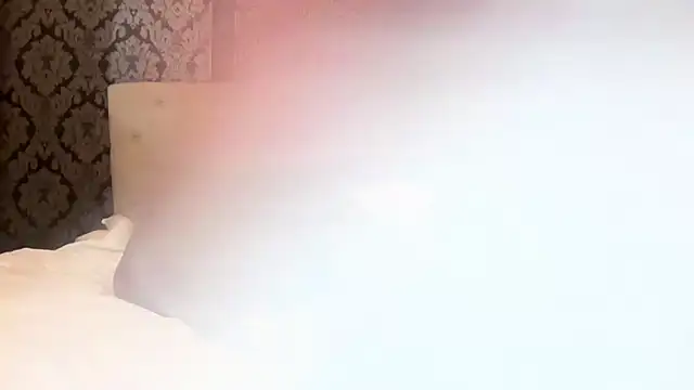 LucyLuxee19 online show from November 2025 03:48:01 PM