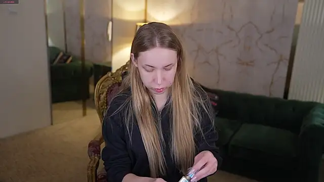 Linda054 online show from November 2025 01:28:02 AM