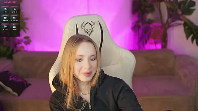 Linda054 online show from October 2025 04:22:02 AM