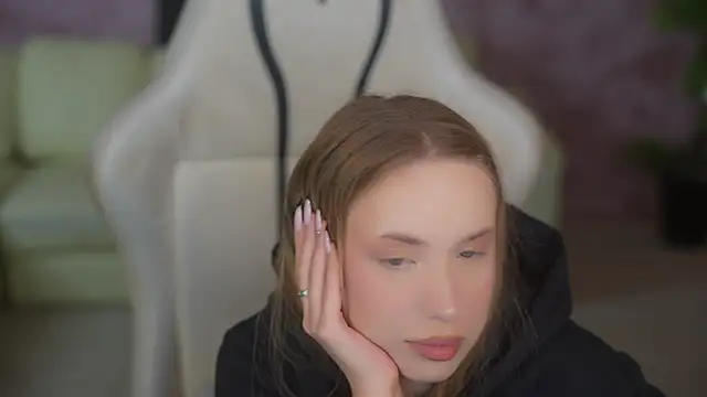 Linda054 online show from December 2025 12:22:02 AM