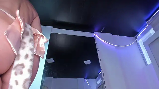 chrystal js online show from April 2026 12:50:02 PM