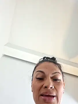 Amelie hills02 online show from February 2026 01:41:02 PM