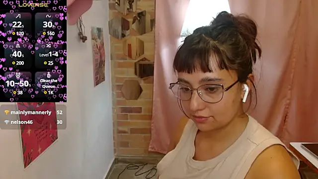 Snapshot of emitaa17228o chatting on February 2025 11:34:02 PM emitaa17228o online show from February 2025 11:34:02 PM