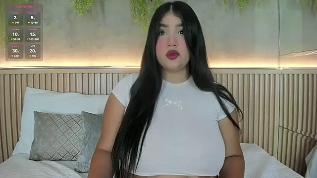 Lana Lann online show from November 2025 12:43:01 PM