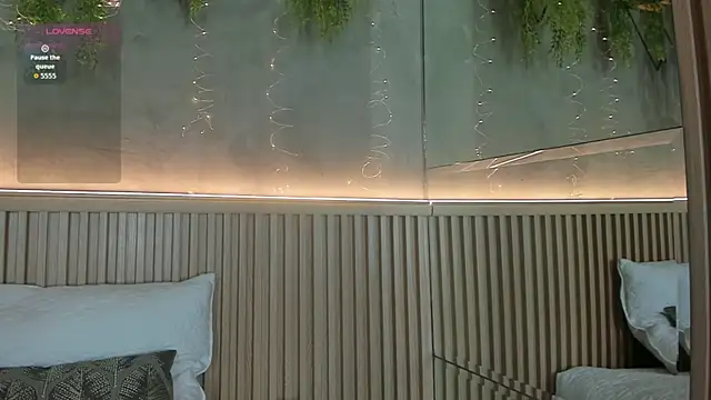 Lana Lann online show from April 2026 12:01:02 PM