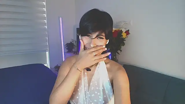 Snapshot of oxiris_1 chatting on October 2025 08:31:02 PM oxiris 1 online show from October 2025 08:31:02 PM