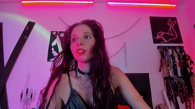 Little Naughtty online show from October 2025 02:08:01 PM