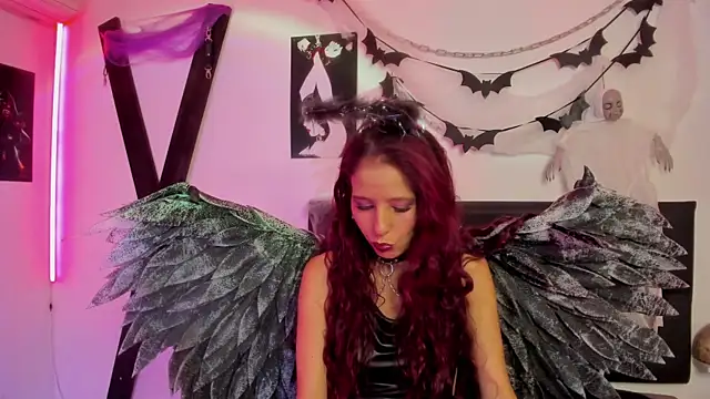 Little Naughtty online show from October 2025 02:07:01 PM