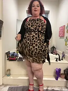 Snapshot of MsStrawbooty chatting on December 2024 01:48:02 AM MsStrawbooty online show from December 2024 01:48:02 AM