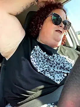 Snapshot of MsStrawbooty chatting on October 2025 08:20:01 PM MsStrawbooty online show from October 2025 08:20:01 PM