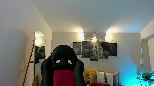 Snapshot of Nate_franco chatting on November 2025 04:13:02 AM Nate franco online show from November 2025 04:13:02 AM