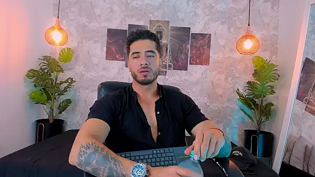 Snapshot of Nate_franco chatting on November 2025 04:13:01 AM Nate franco online show from November 2025 04:13:01 AM