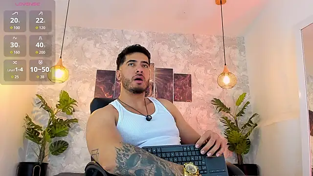 Snapshot of Nate_franco chatting on July 2026 05:45:02 AM Nate franco online show from July 2026 05:45:02 AM