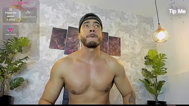 Snapshot of Nate_franco chatting on November 2025 04:38:01 AM Nate franco online show from November 2025 04:38:01 AM