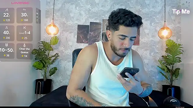 Snapshot of Nate_franco chatting on November 2025 06:06:02 AM Nate franco online show from November 2025 06:06:02 AM