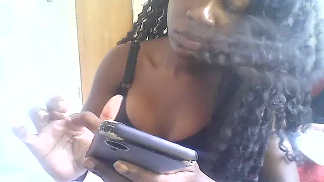 Snapshot of ninfetalopes chatting on February 2025 02:48:02 PM ninfetalopes online show from February 2025 02:48:02 PM