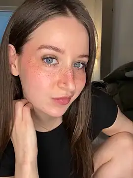 nerdynina online show from May 2026 10:46:02 PM