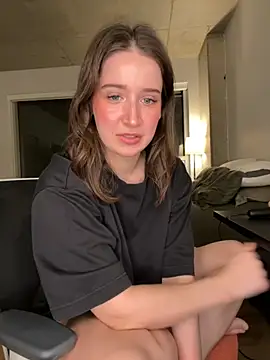 Snapshot of nerdynina chatting on November 2025 01:31:02 AM nerdynina online show from November 2025 01:31:02 AM