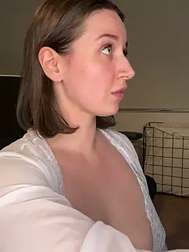nerdynina online show from February 2025 03:44:01 AM