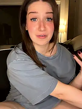 nerdynina online show from January 2026 12:15:02 AM