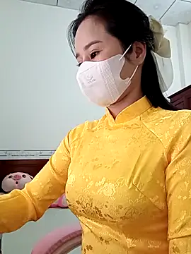    Erin    online show from February 2026 01:36:02 AM