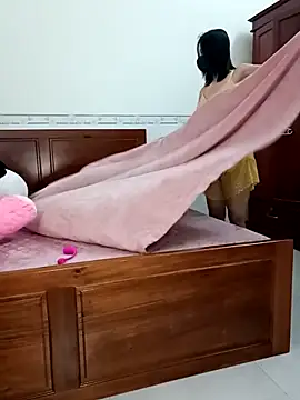    Erin    online show from March 2026 02:43:02 AM