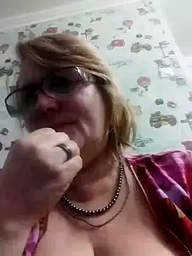 Forest-Lady online show from February 2025 05:40:01 PM